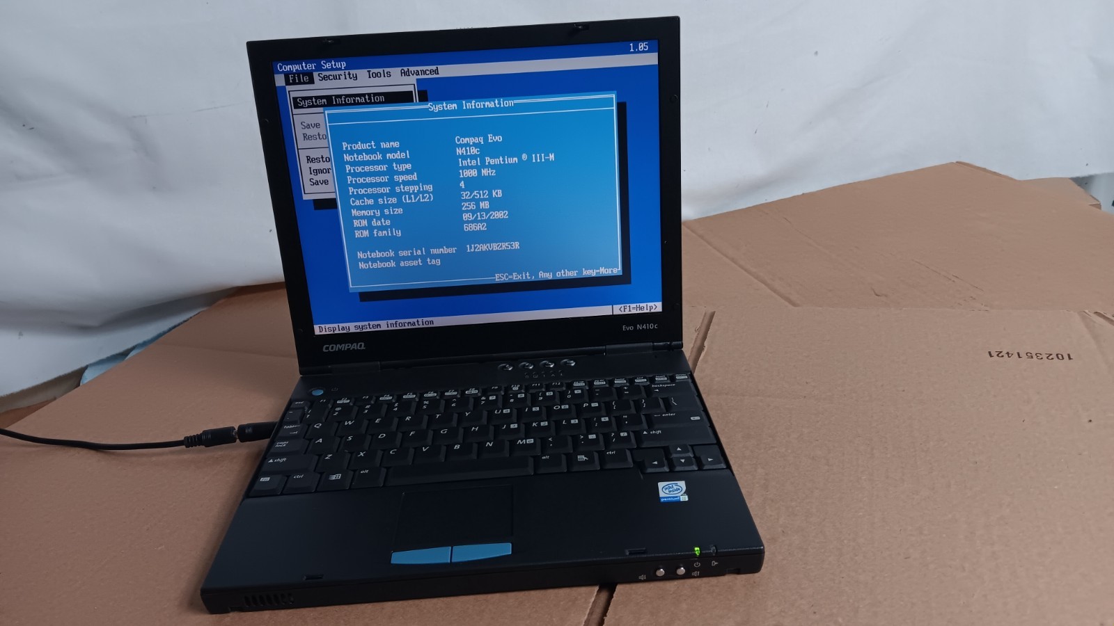 Vintage Compaq Evo N410c Retro Laptop Pentium III-M @ 1 GHz 12″ LCD Screen + AC