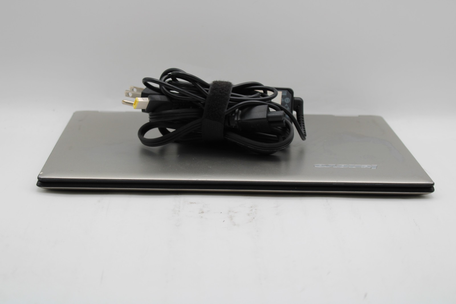 Lenovo Yoga 2 Pro Touch 13″ i7-4510U @ 2.00 GHz 8GB RAM No SSD No OS