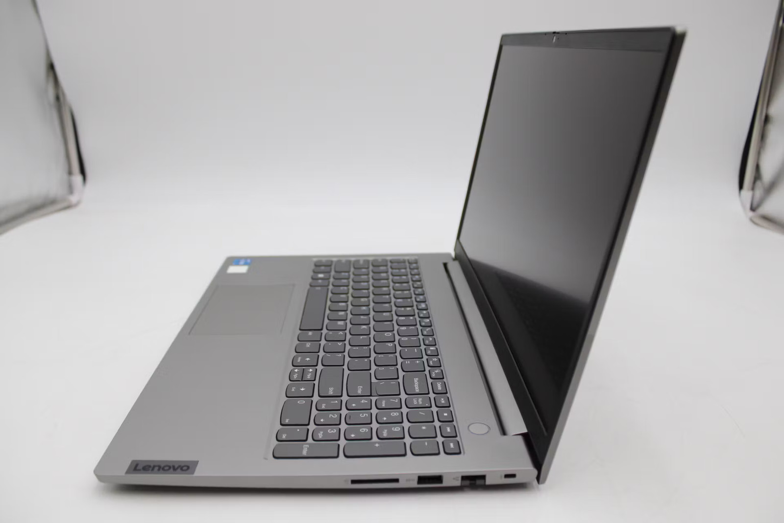 Lenovo ThinkBook 15 G4 IAP i5-1235U, 256GB NVMe, 16GB RAM