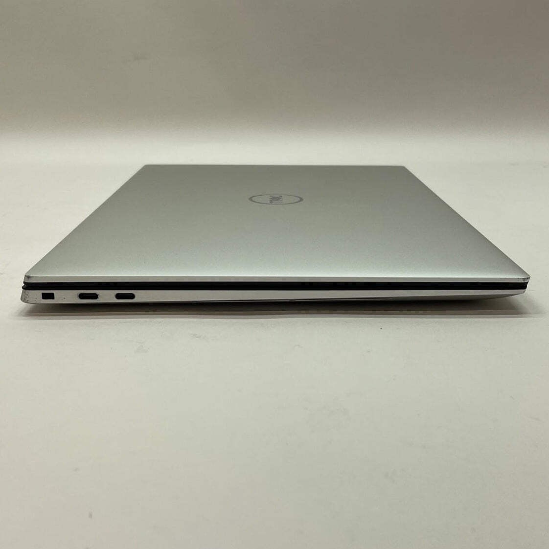 Dell XPS 15 9510 15.6″ i7-11800H 2.3GHz 16GB RAM 1TB SSD GeForce RTX 3050 Ti