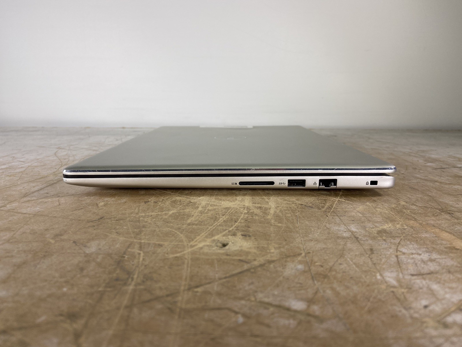 DELL INSPIRON 7580 i7-8565U @ 1.80GHz, 4GB RAM, NO HDD/OS – (FOR PARTS)