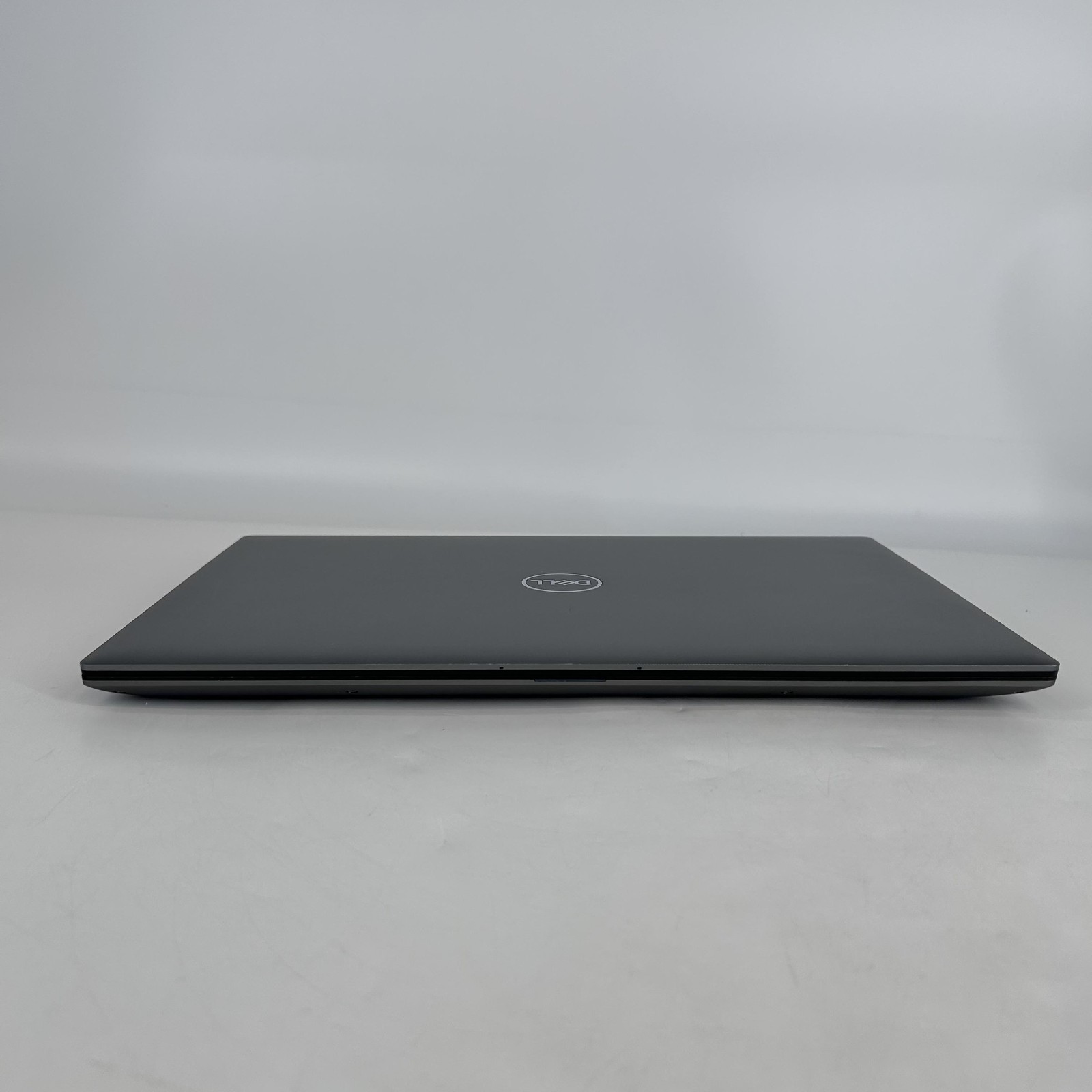 Dell Precision 5680 16 Gray FHD+ 2.5 GHz i7-13800H 16GB 512GB SSD RTX 2000 Ada