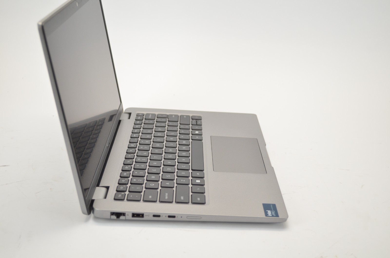 Dell Latitude 5450 Ultra 7 165U 4.90GHz 32GB RAM 256GB NVMe Windows 11 Pro