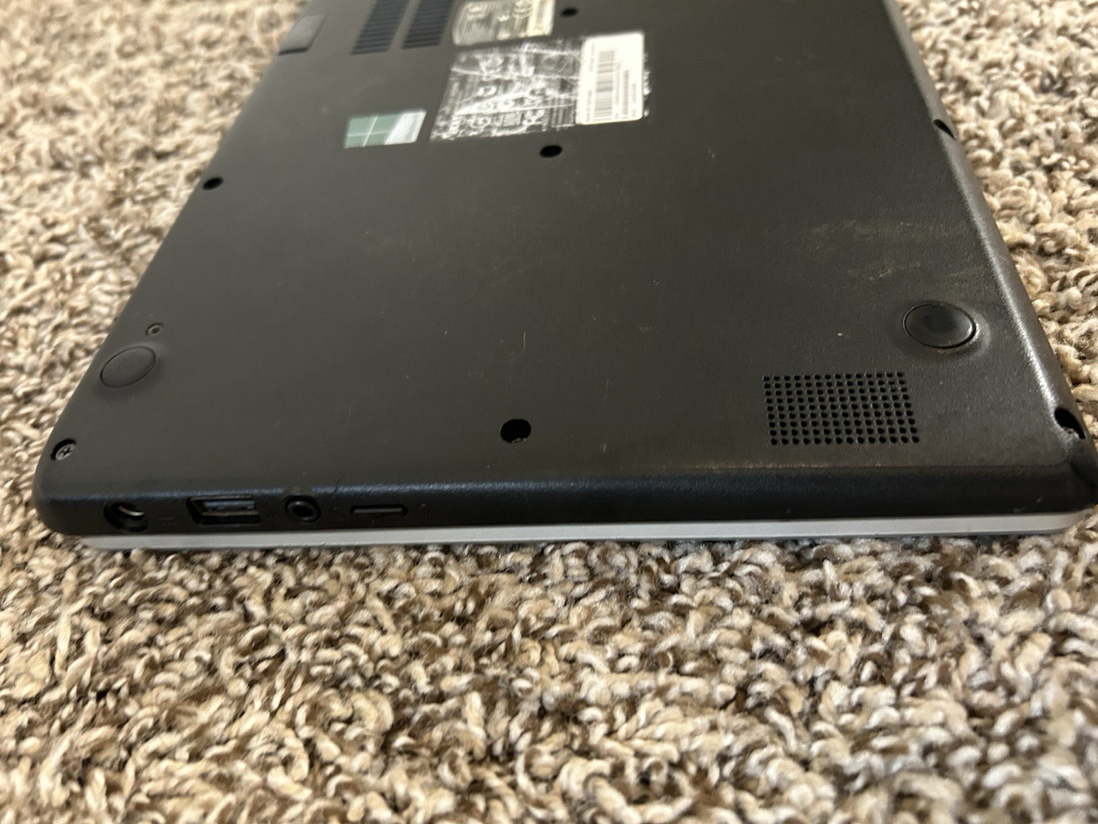 Acer Aspire V5 11.6″ Laptop AMD A4 Windows 8 Silver Built-in Webcam