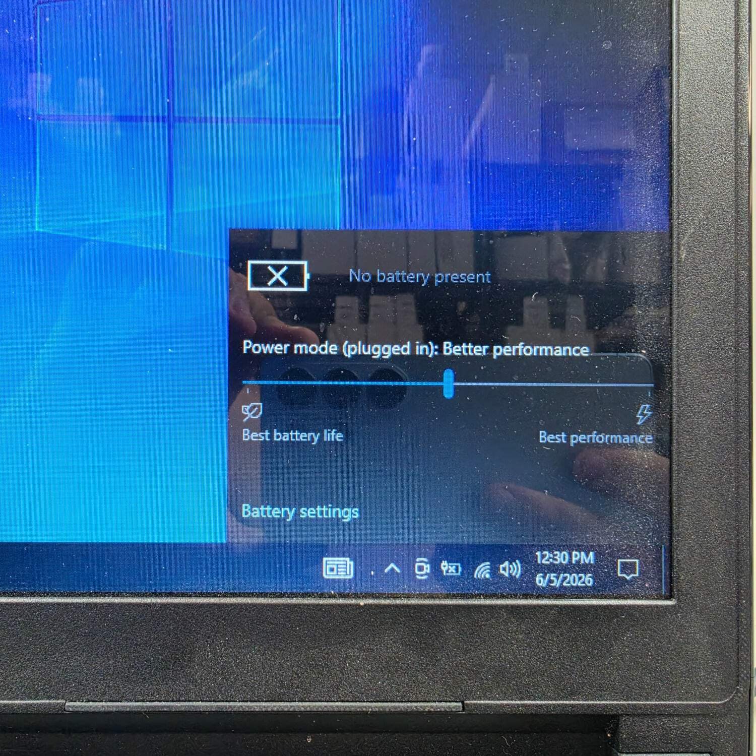 Dell Inspiron 5000 15.6″ i7-7200u 2.5GHz 8GB RAM 1TB HDD Bad Battery