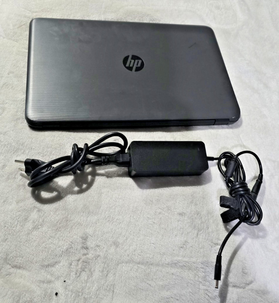 HP 250 G5 Laptop Computer 3165NGW Black Core i3 with Charger Built-in Webcam