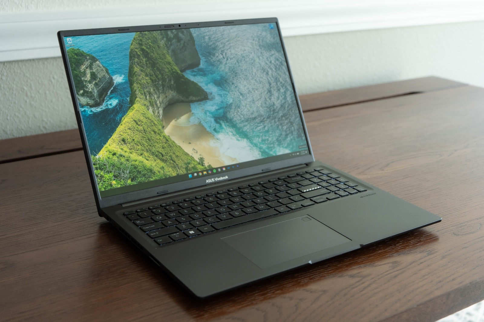 ASUS Vivobook 16X K3605V i7-13700H RTX 4060 32GB RAM 512GB SSD 16″ 120Hz