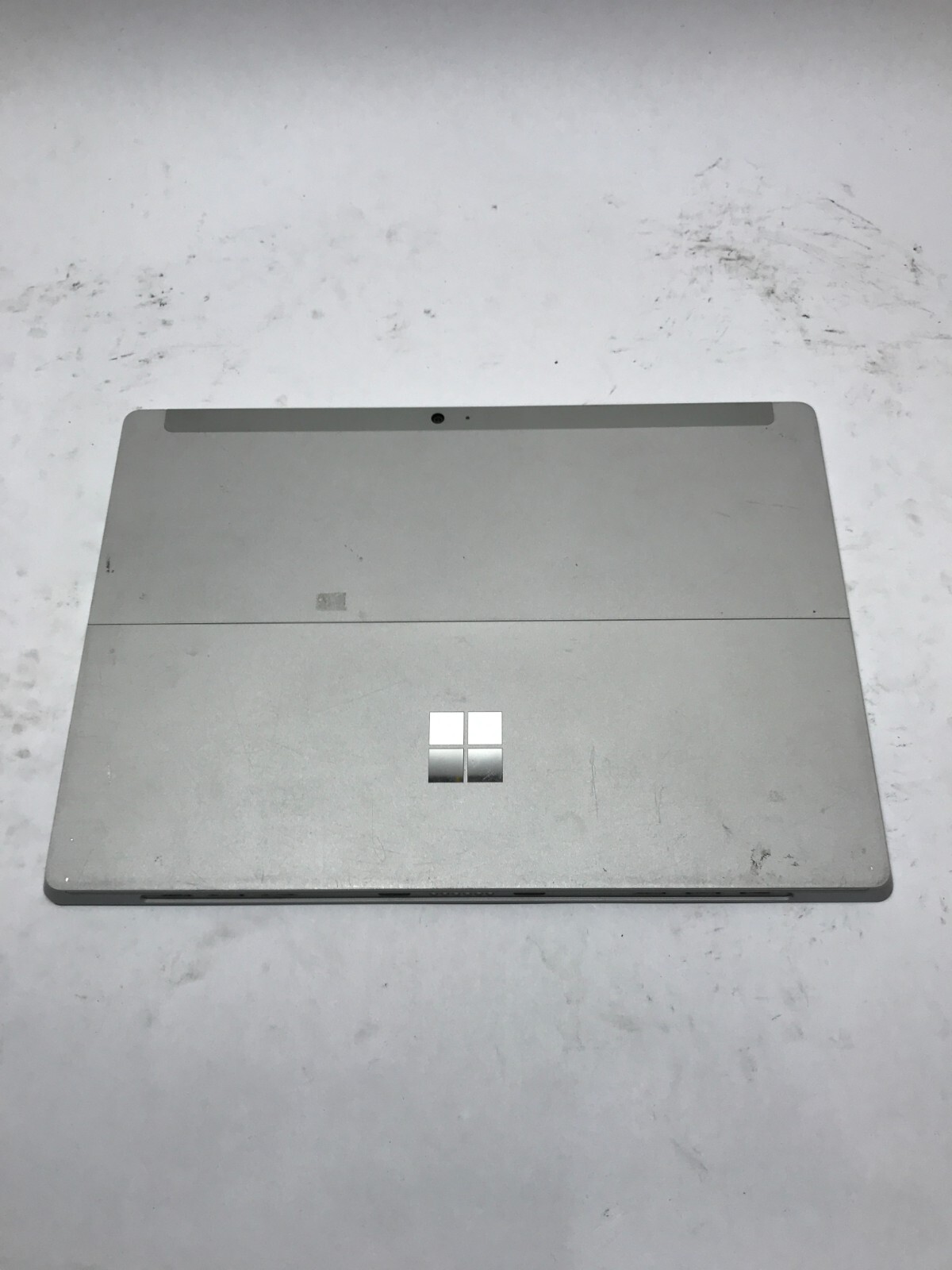 Microsoft Surface 3 1645 10.8″ Intel Atom 4GB RAM 64GB SSD Windows 10 Cracked DW