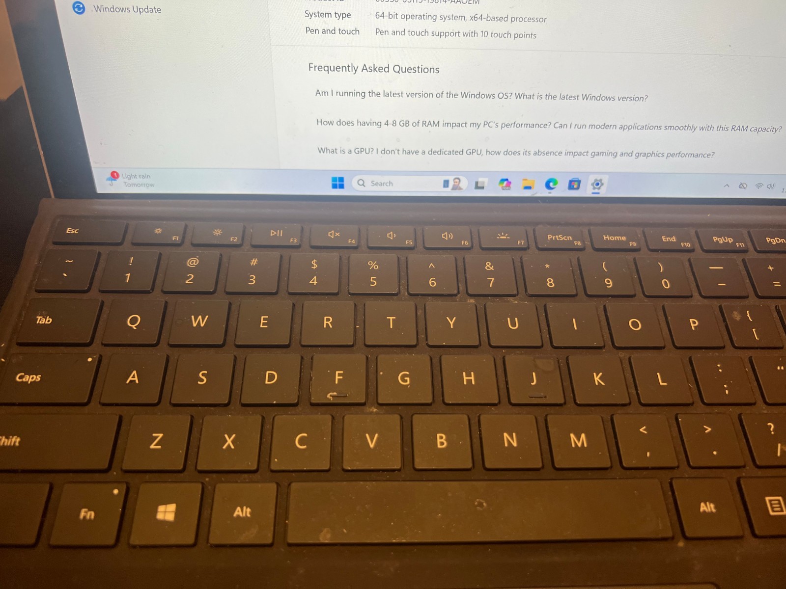 Microsoft Surface Pro 7+ 12.3″ (256GB SSD, Intel Core i5 11th Gen., 4.20 GHz,…