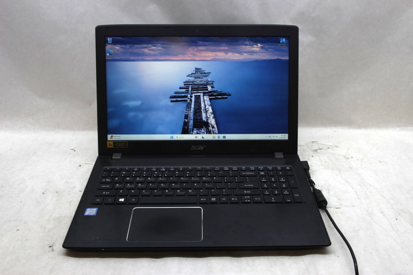 Acer Aspire E5-575 15.6″ Laptop i7-7500U 8 GB RAM 256 GB SSD Win 11 No Charger
