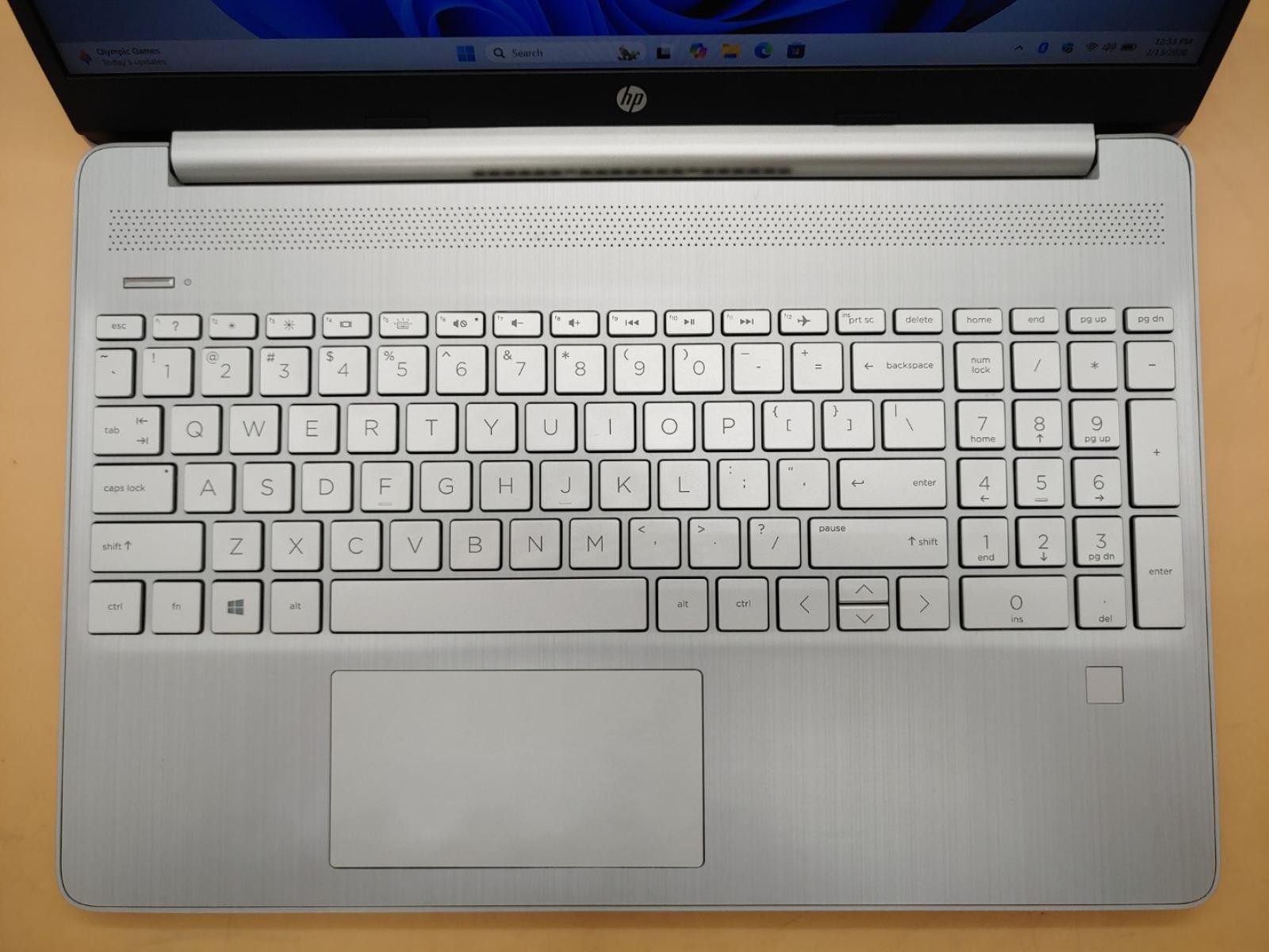 HP Laptop 15-dy2035tg 15.6″ Intel i3-1125G4 8GB 256GB Win11 *NO A/C* **READ**