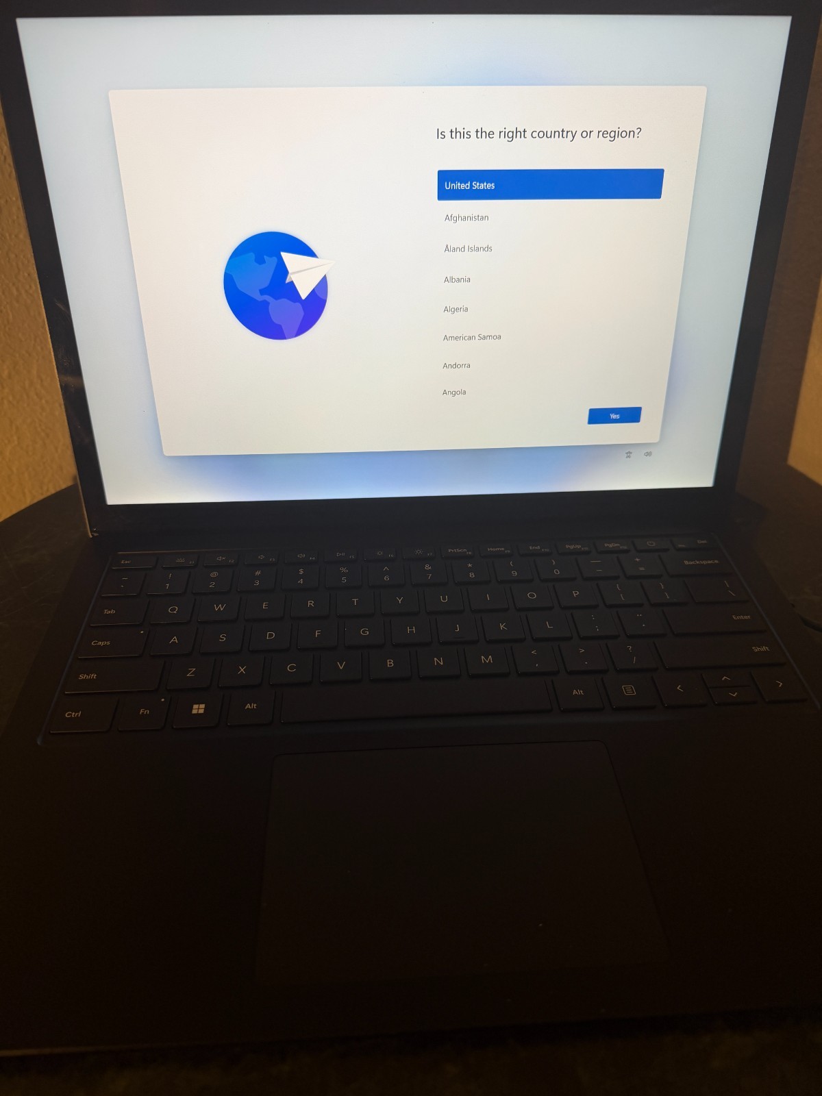 Microsoft Surface Laptop 5 13.5″ i7-1265U 16GB Ram 256GB SSD Good Condition