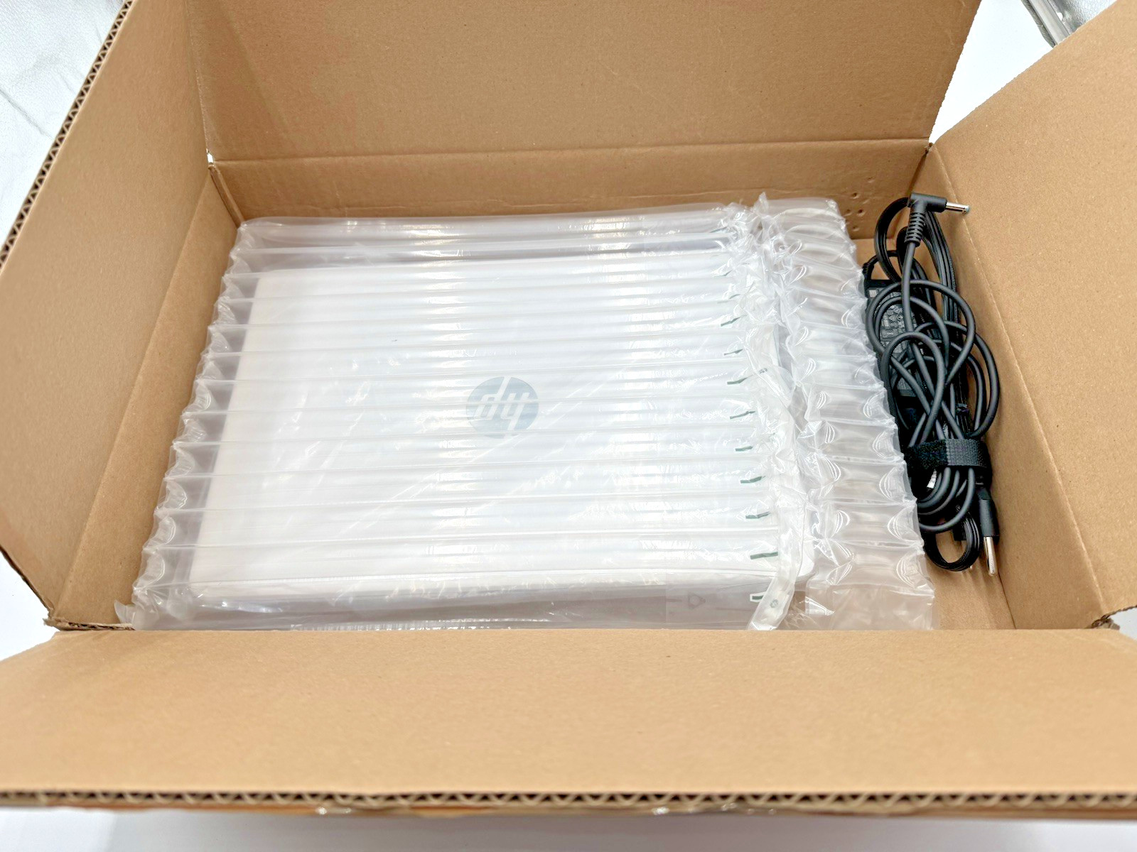 Model: HP Laptop 14-dq3000dx (B4GX5UA#ABA)