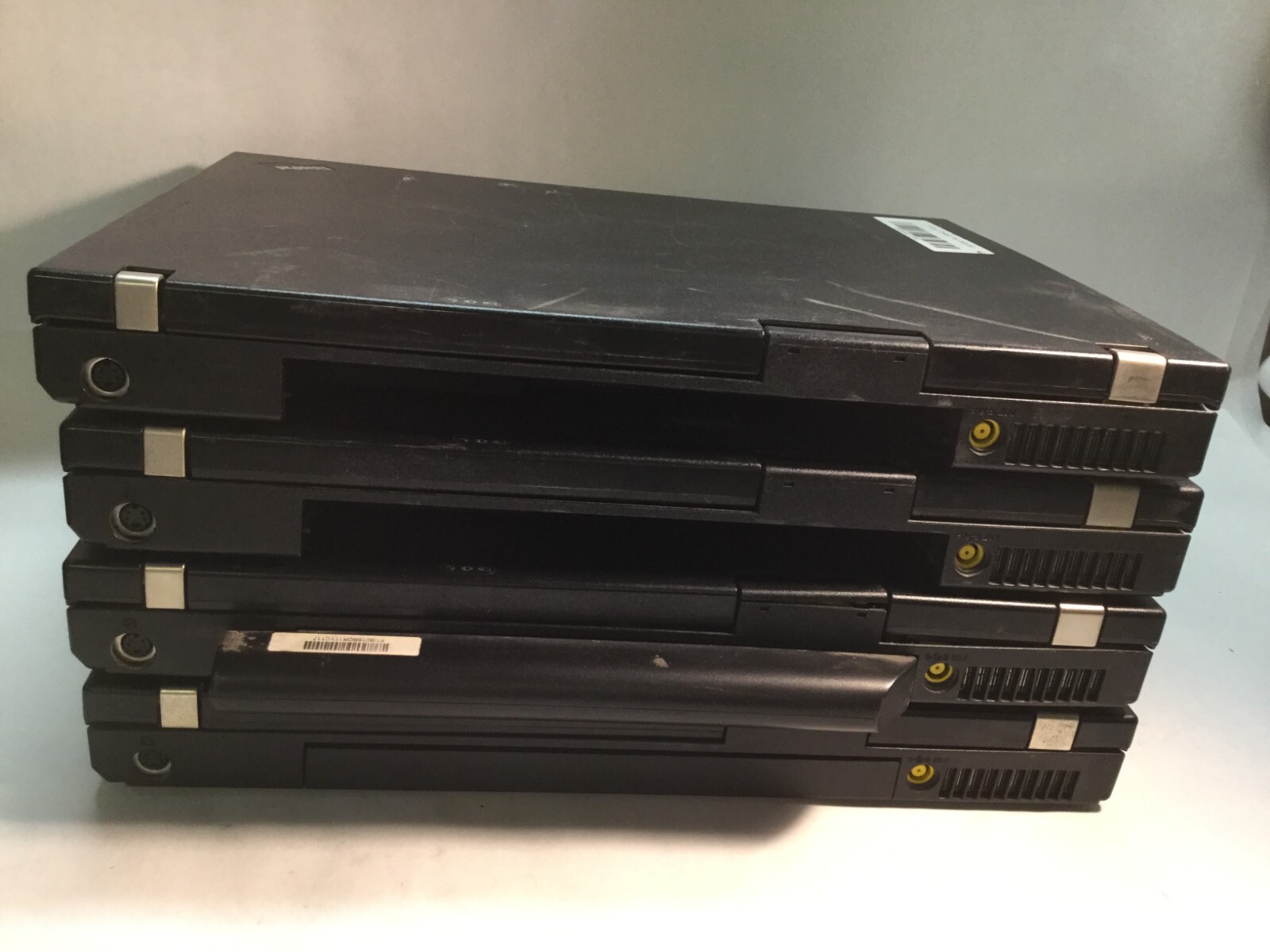 LOT OF 4 Lenovo ThinkPad R61 14″ Laptop Intel Celeron- VARIOUS ISSUES *READ*