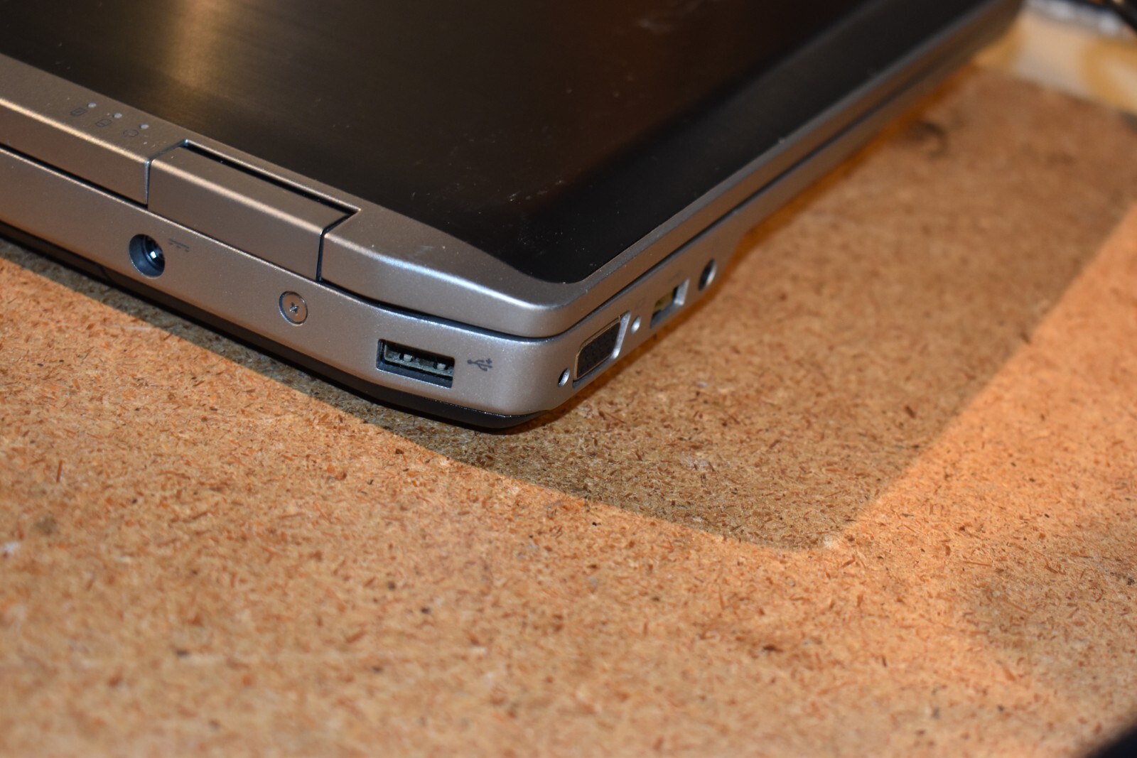 Dell Latitude E6530 Intel Core i5-3340M Windows 7 Pro SSD 32-bit NVidia 5200M