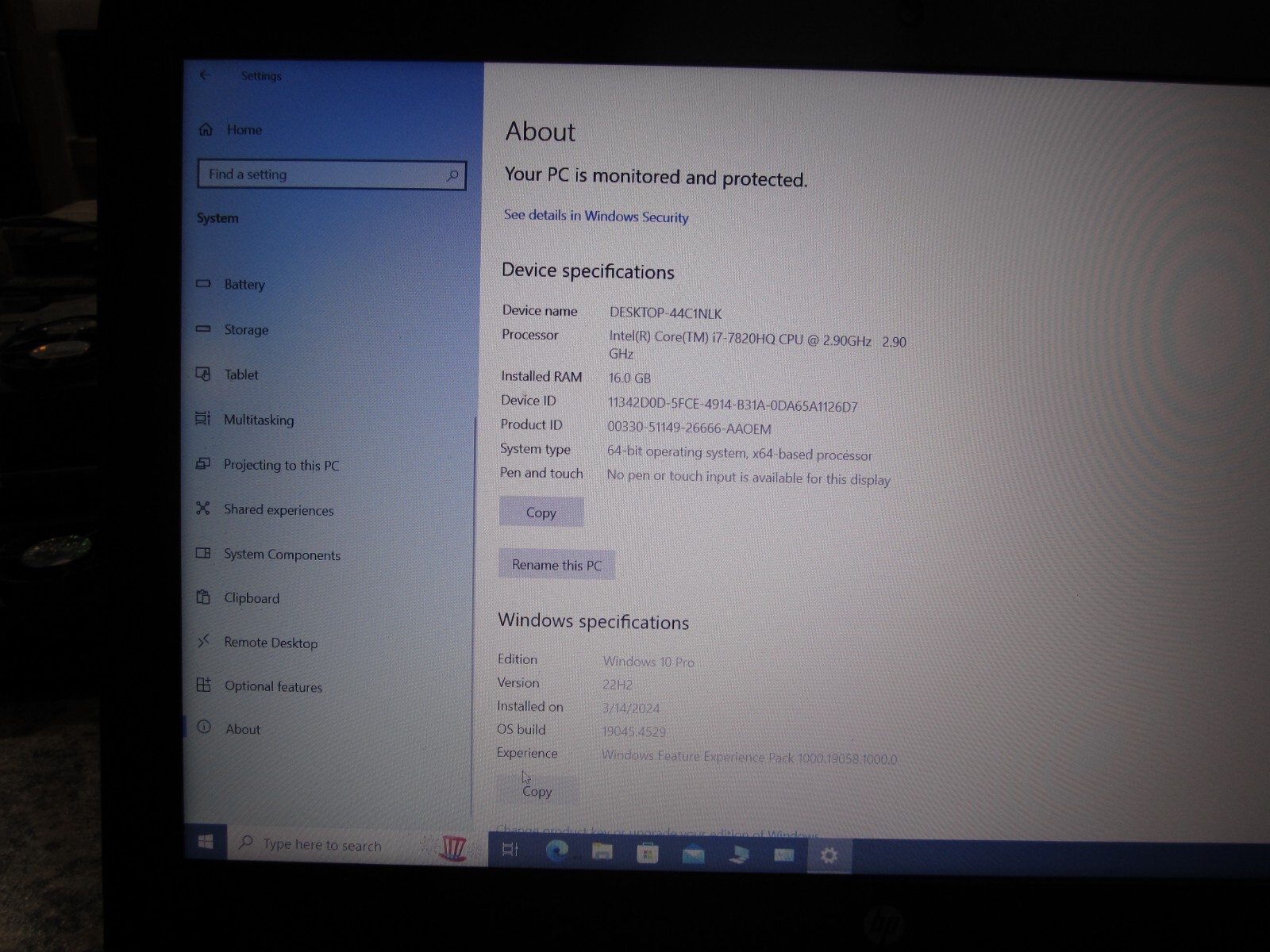 HP ZBook 15 G4 Laptop Core i7 2.9 GHz 16GB RAM 256GB + 512 SSDs NVidia M2200