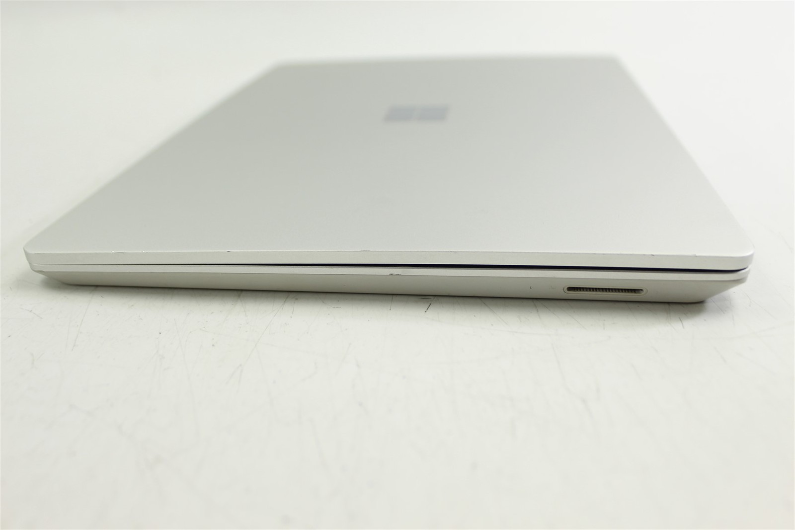 Microsoft Surface Laptop Go 2 2013 12.4″ i5-1135G7 256GB SSD 16GB RAM W11H