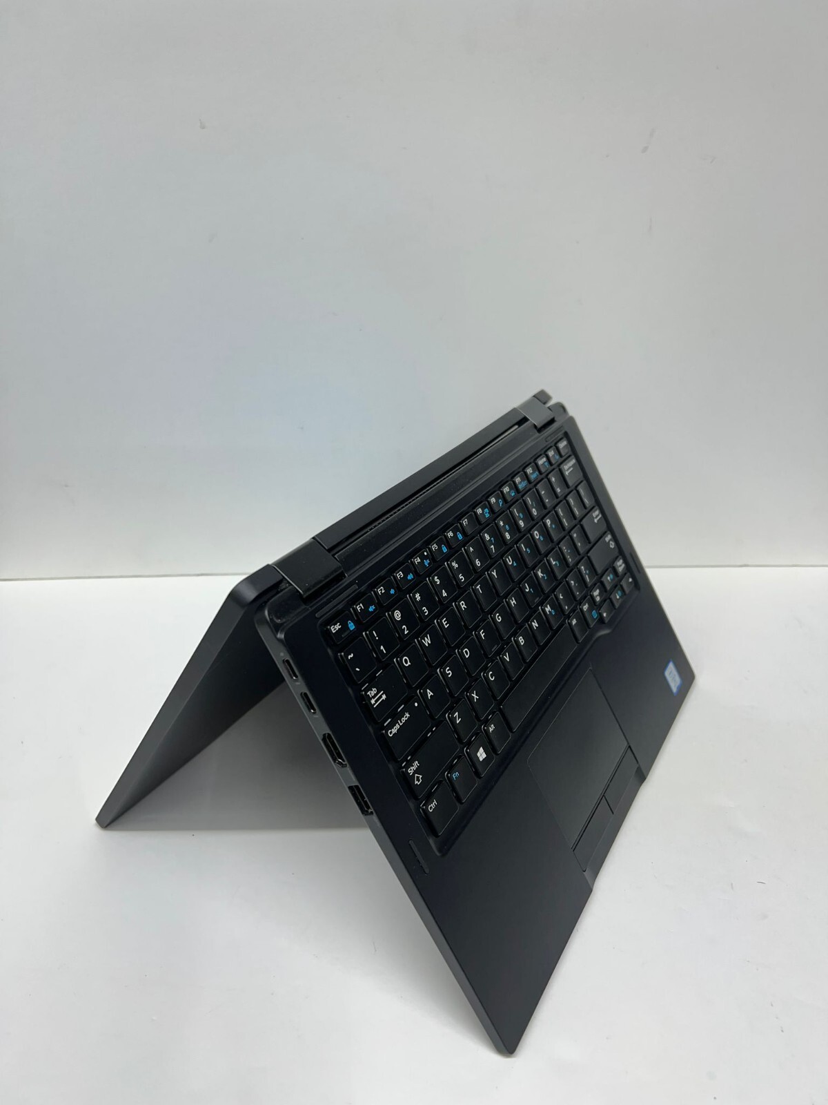 Dell Latitude 3390 Touch Core-i5 8GB RAM 128 SSD 13.3″ Touch Screen 360 Laptop