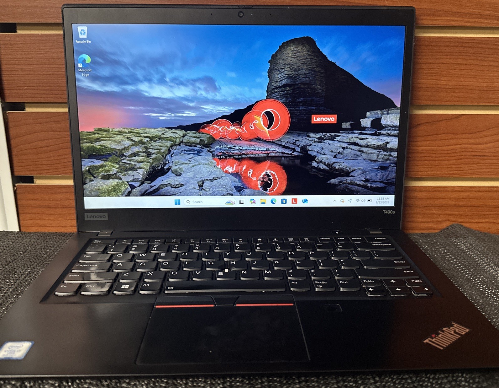 Lenovo ThinkPad T490s i7-8665U 1.9GHz 16GB 512GB NVMe 14″ W11P Laptop