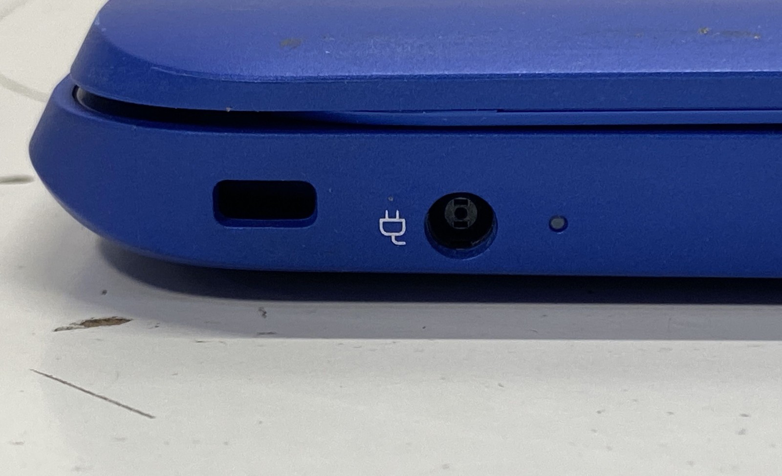 HP Stream 11-d001dx – 11.6″ Intel Celeron Processor Windows 8