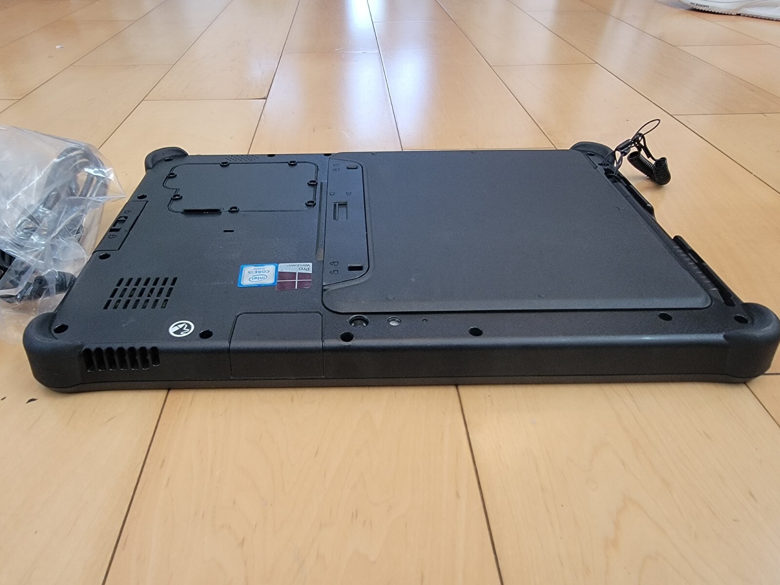 Getac F110 G3 Rugged Tablet Computer i5-6200U 8GB 256GB Wi-Fi 4G LTE 2 BATTERIES