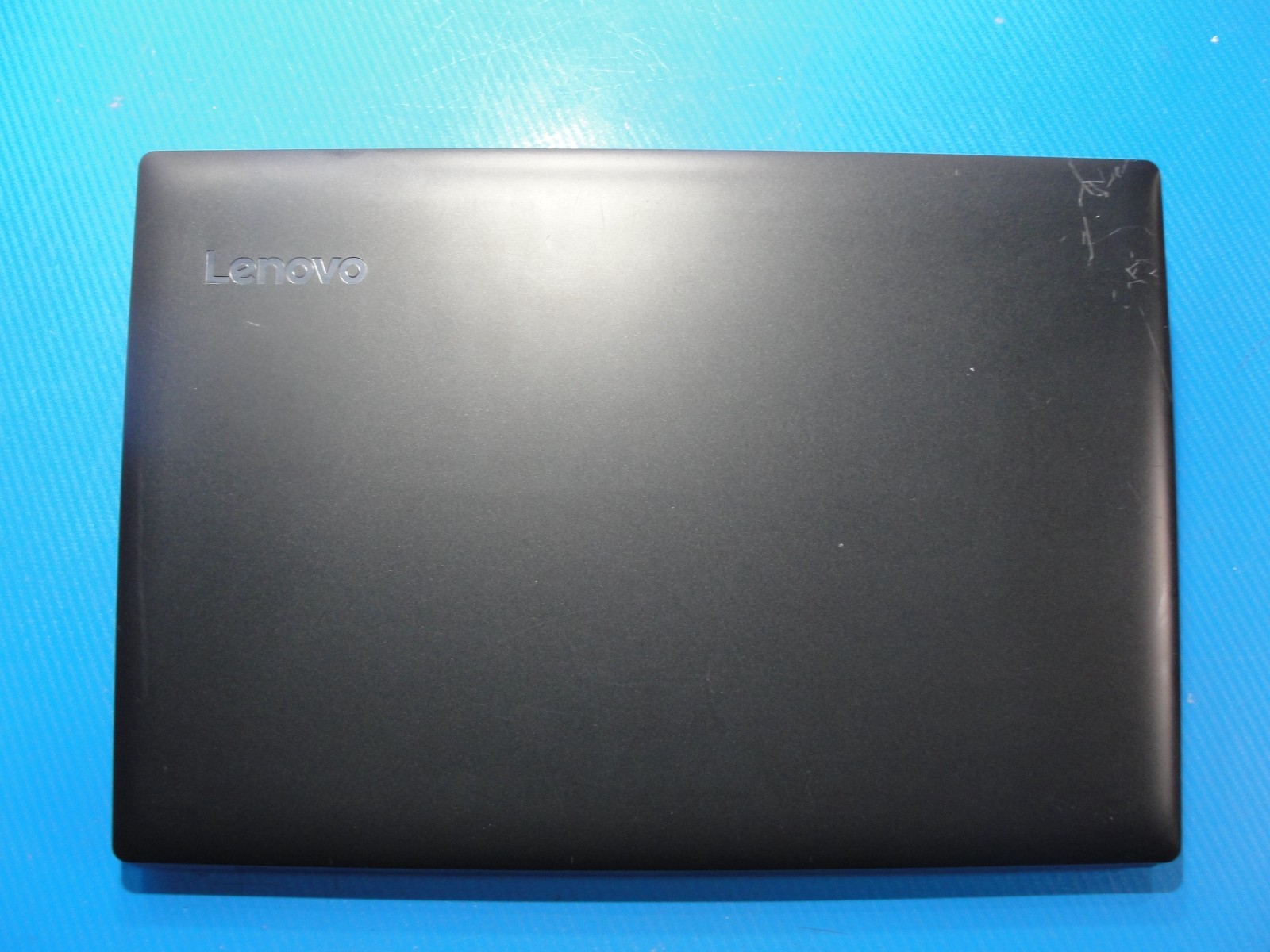 Lenovo IdeaPAd 330-15IKB 15.6” HD Intel Core i3-8130U 2.2GHz 8GB HDD 1TB