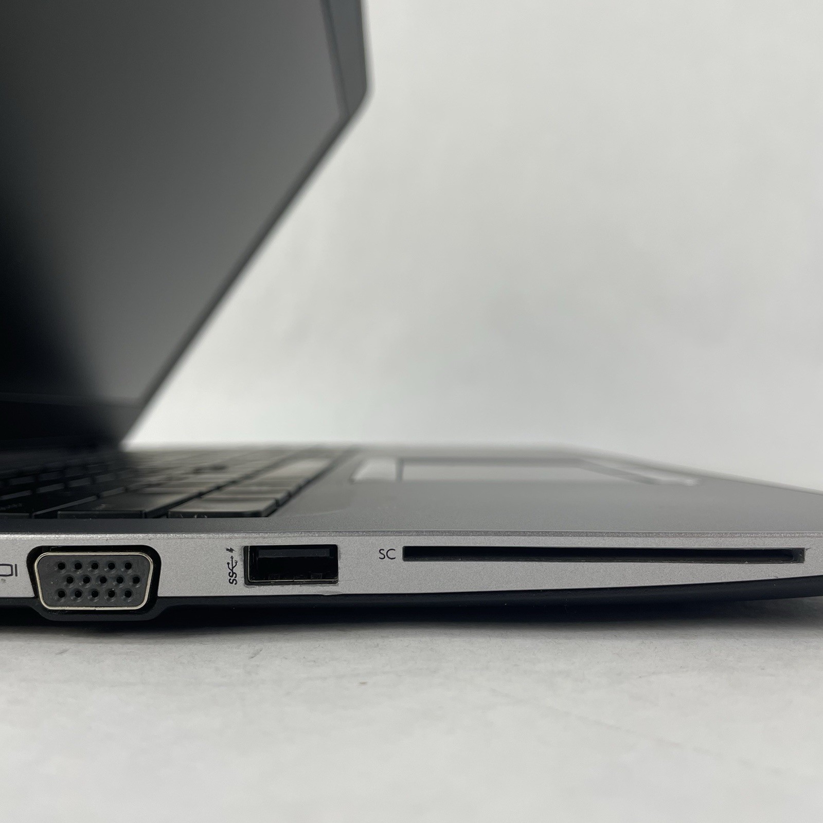 HP EliteBook 850 G3 15.6″ i7-6600U 2.60 GHz 16 GB RAM No SSD/OS/AC – Bad Bottom