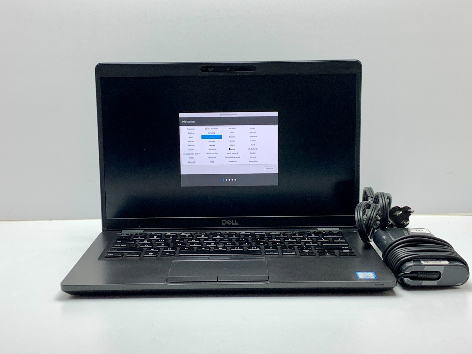 Dell Latitude 5400 | i5-8365U | 8GB RAM | 256GB NVMe | LINUX | BAD USB PORT
