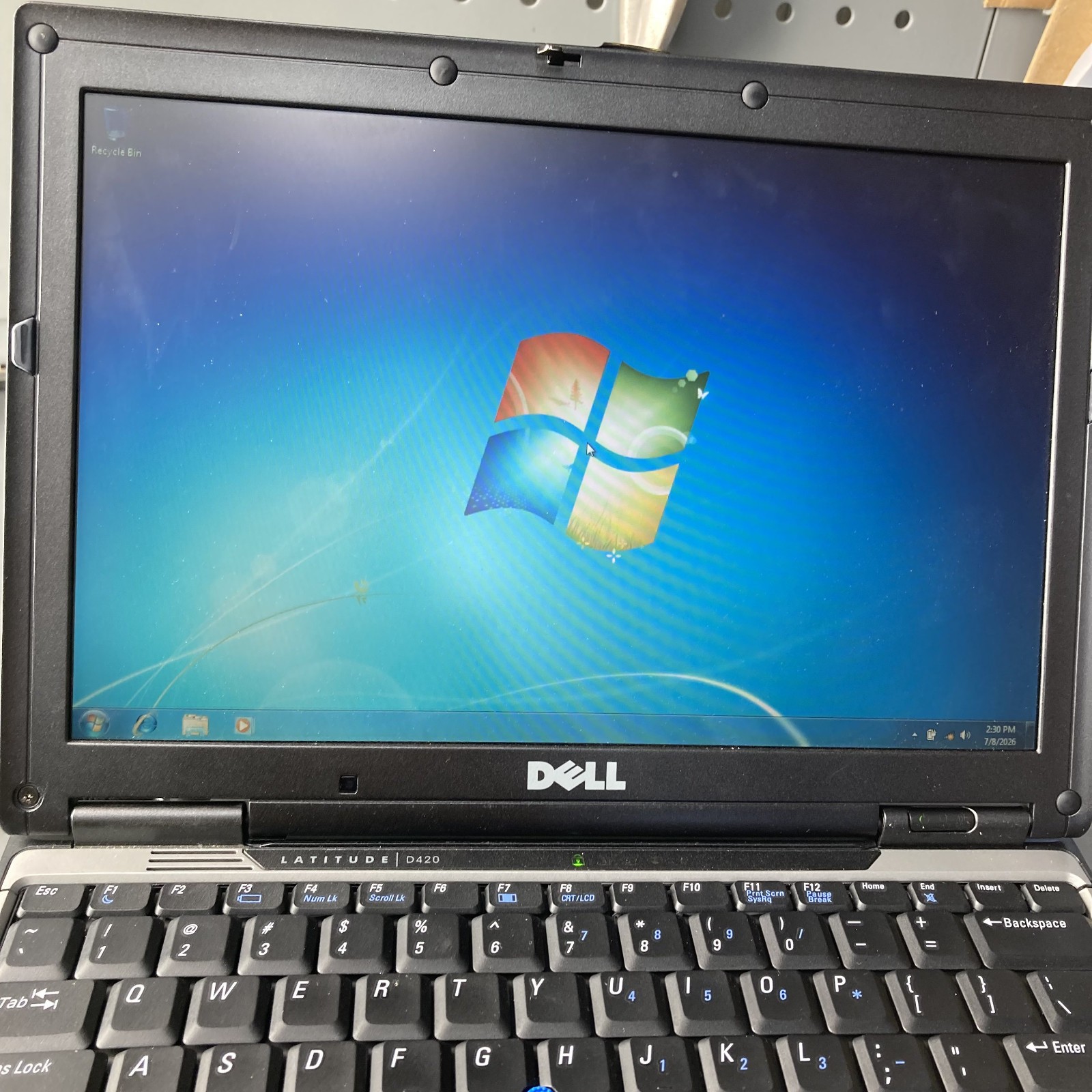 Dell Latitude D420 Core Duo 1.20GHz 2GB RAM 31GB SSD Windows 7 Retro Gaming