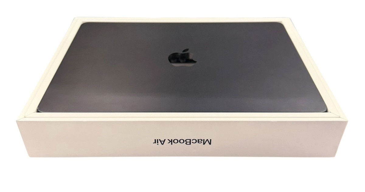 Apple Macbook Air 13.6″ M2 Chip 8GB RAM 512GB SSD Midnight MLY43LL/A (AZP030514)