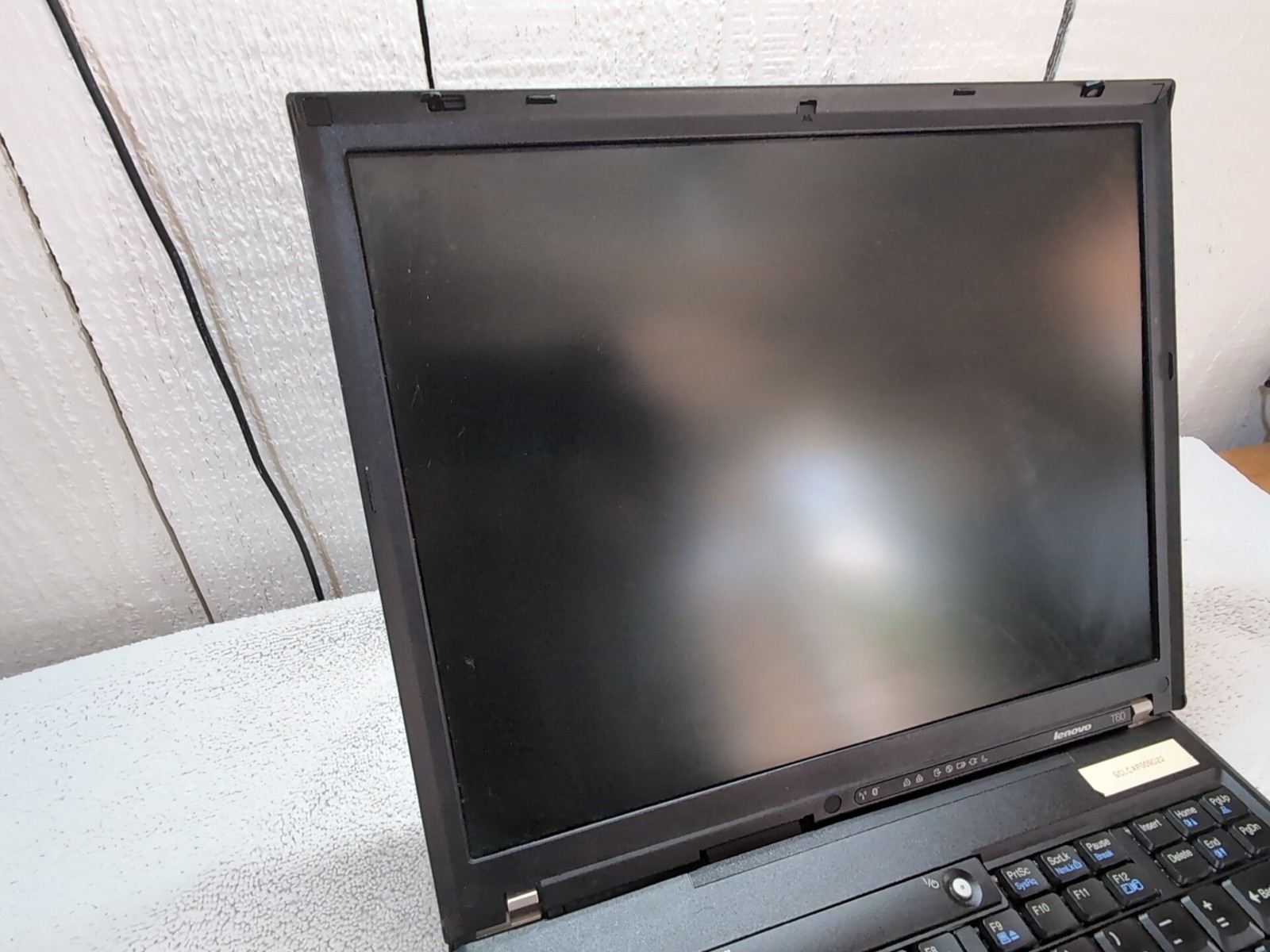 TESTED IBM Thinkpad T60 Laptop Intel 2 Ghz Centrino Duo 2GB RAM Windows XP