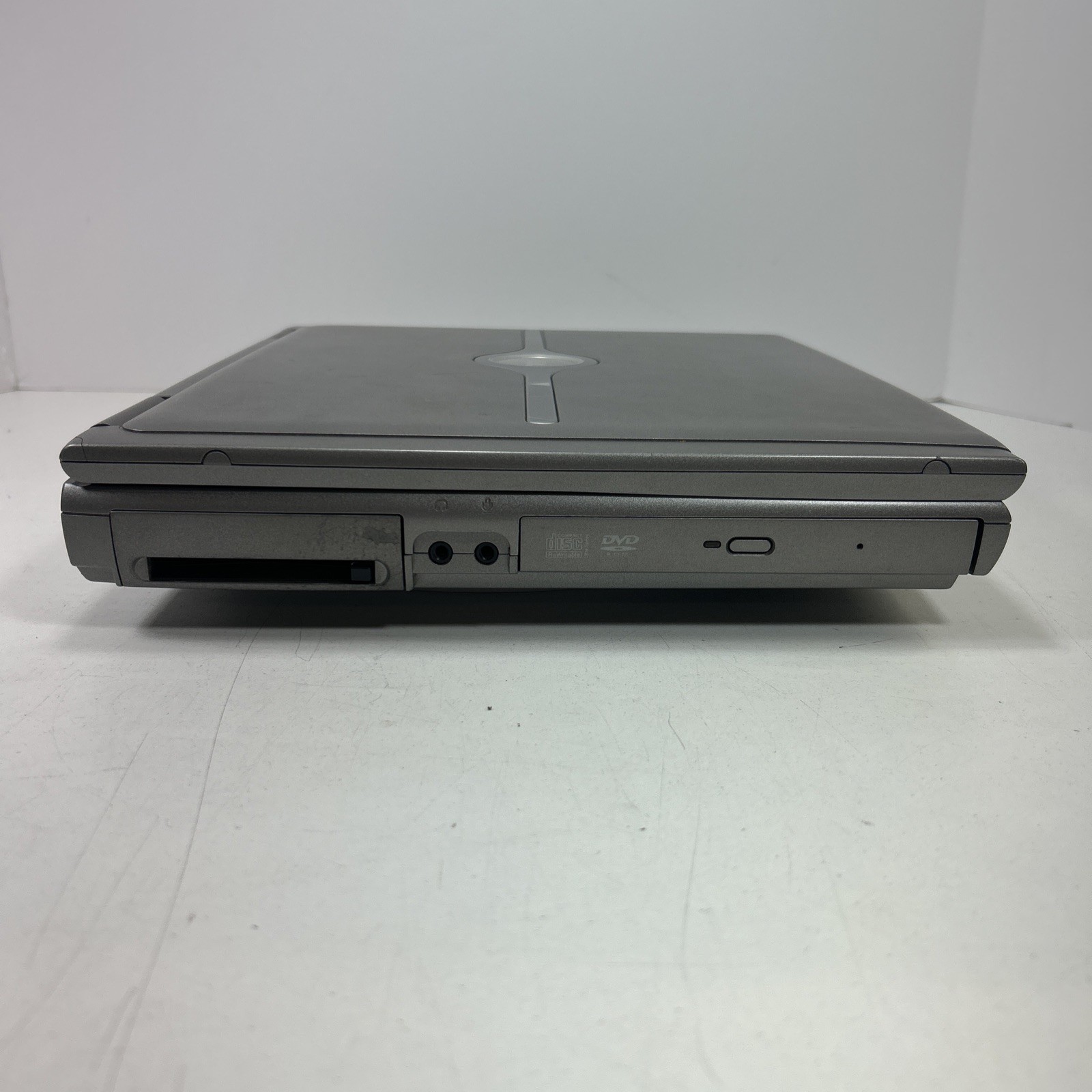 Dell Inspiron 1150 14″ Intel Celeron 2.60GHz 256MB RAM 30GB HDD Win XP Pro