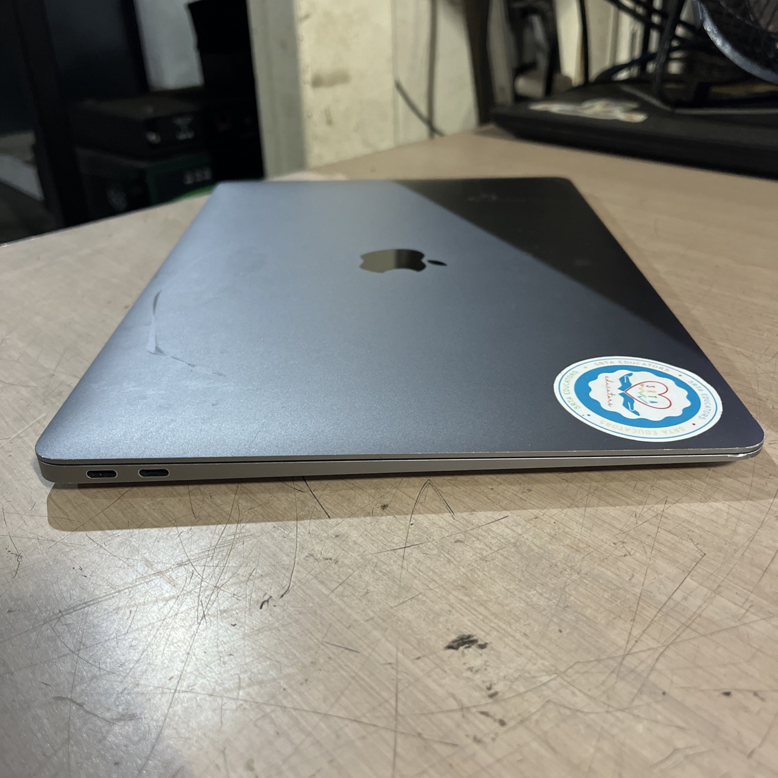 APPLE MACBOOK AIR 13″ SCISSOR, 2020 CORE I3-1000NG4 1.1GHZ 8GB RAM 256SSD /