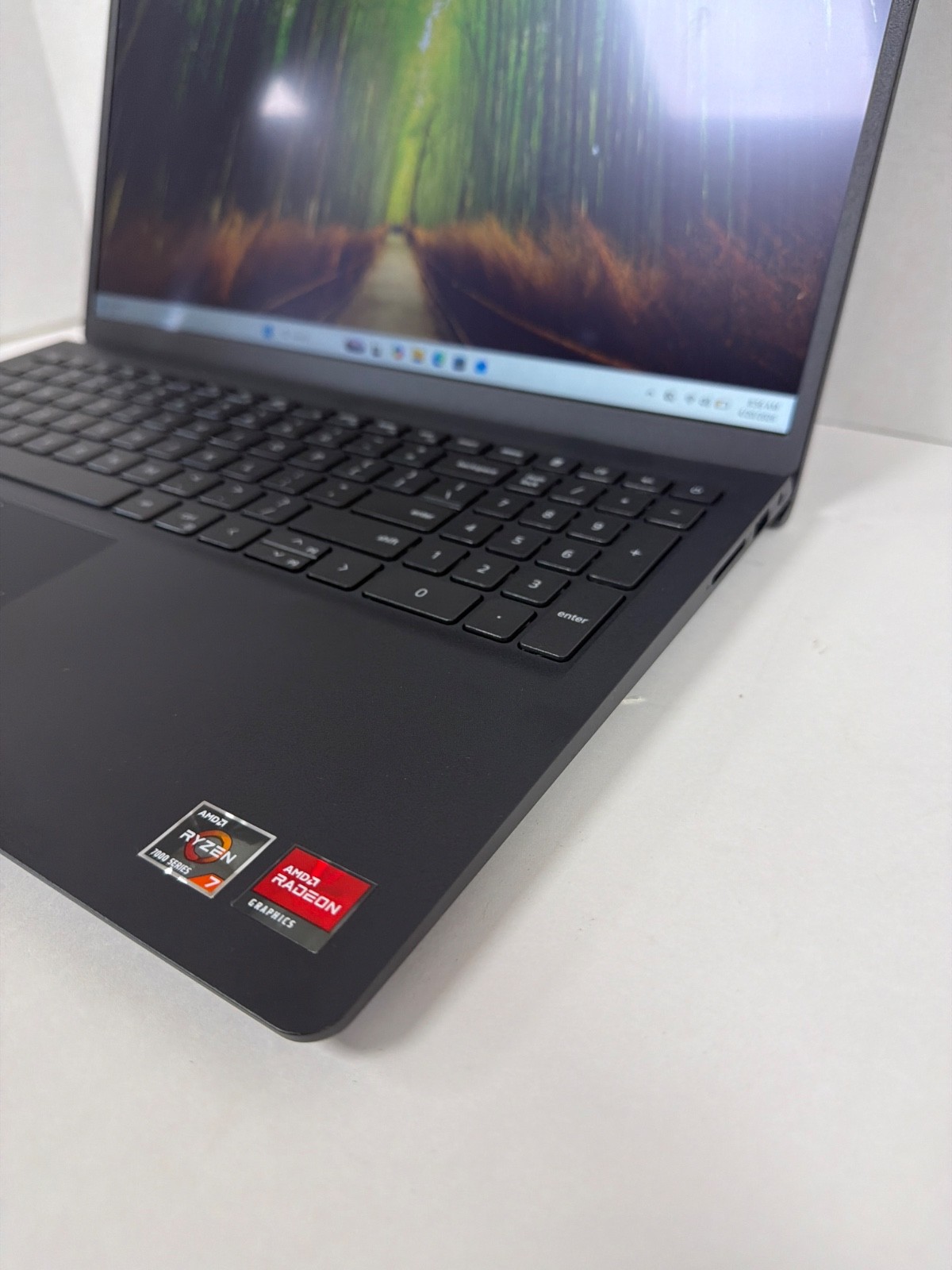 Dell Inspiron 15 3535 Laptop AMD Ryzen 7 7730U 16GB 512GB SSD 15.6″ FHD Touch