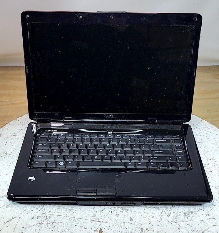 DELL INSPIRON 1545 Laptop Intel Celeron 900 3GB PINK SEE NOTES