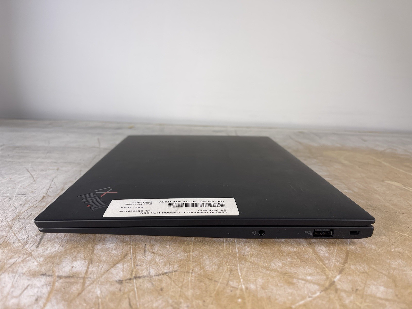 LENOVO THINKPAD X1 CARBON 11TH GEN i7-1365U @ 1.80GHz, 16GB RAM, NO HDD/OS