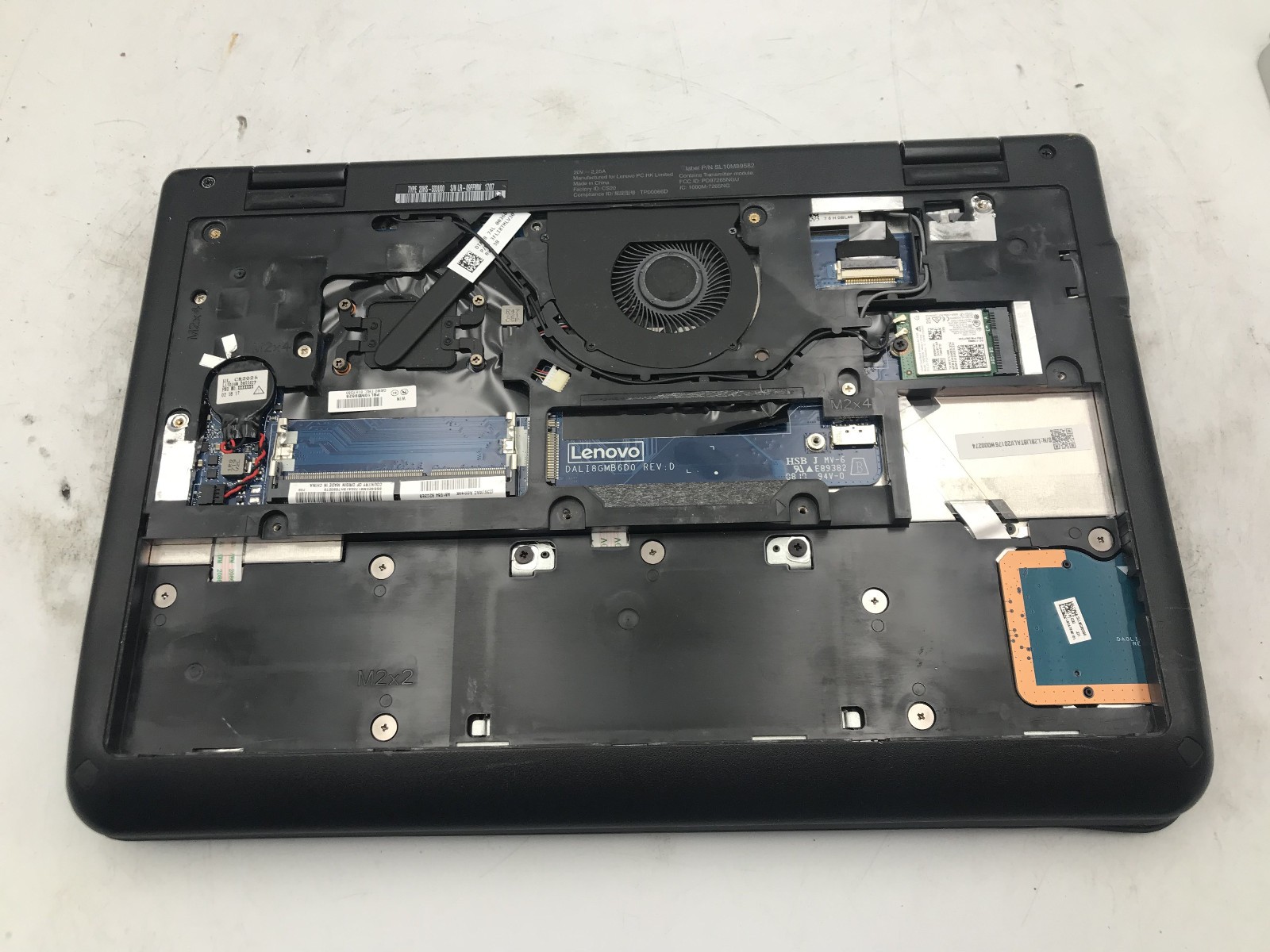 LENOVO THINKPAD YOGA 11E -BOOTS TO BIOS- INTEL CELERON N3450 – NO RAM – READ -BB