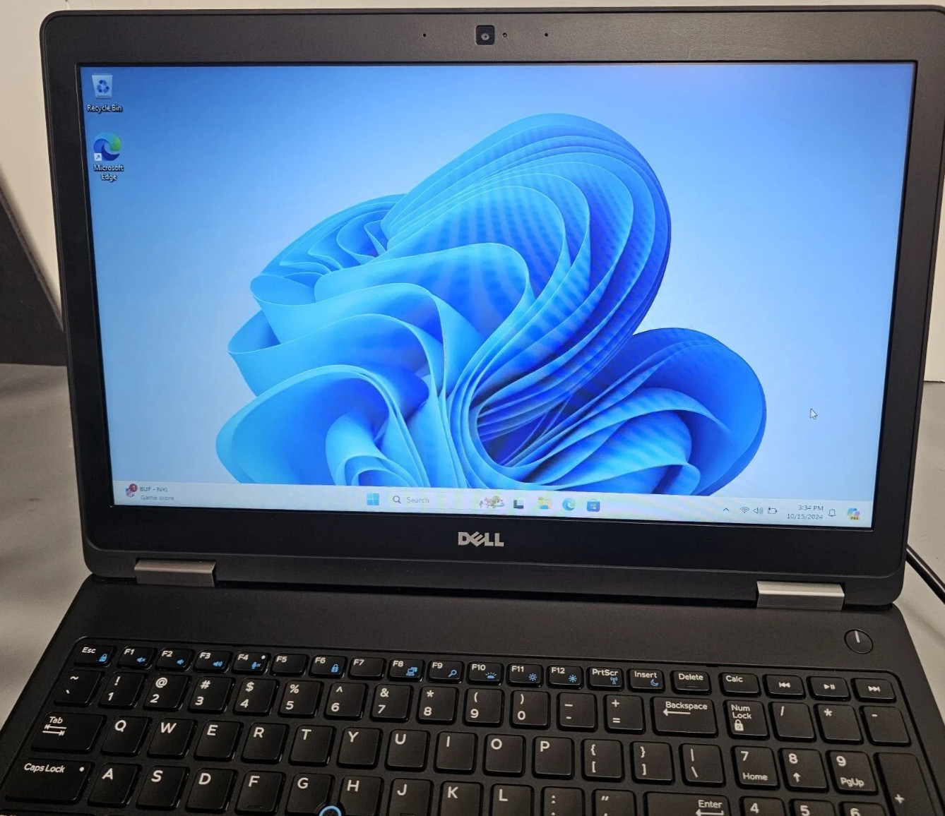 DELL LATITUDE E5570 15.6″ CORE i3-6100U@2.30GHz 8GB RAM 256GB Win 11