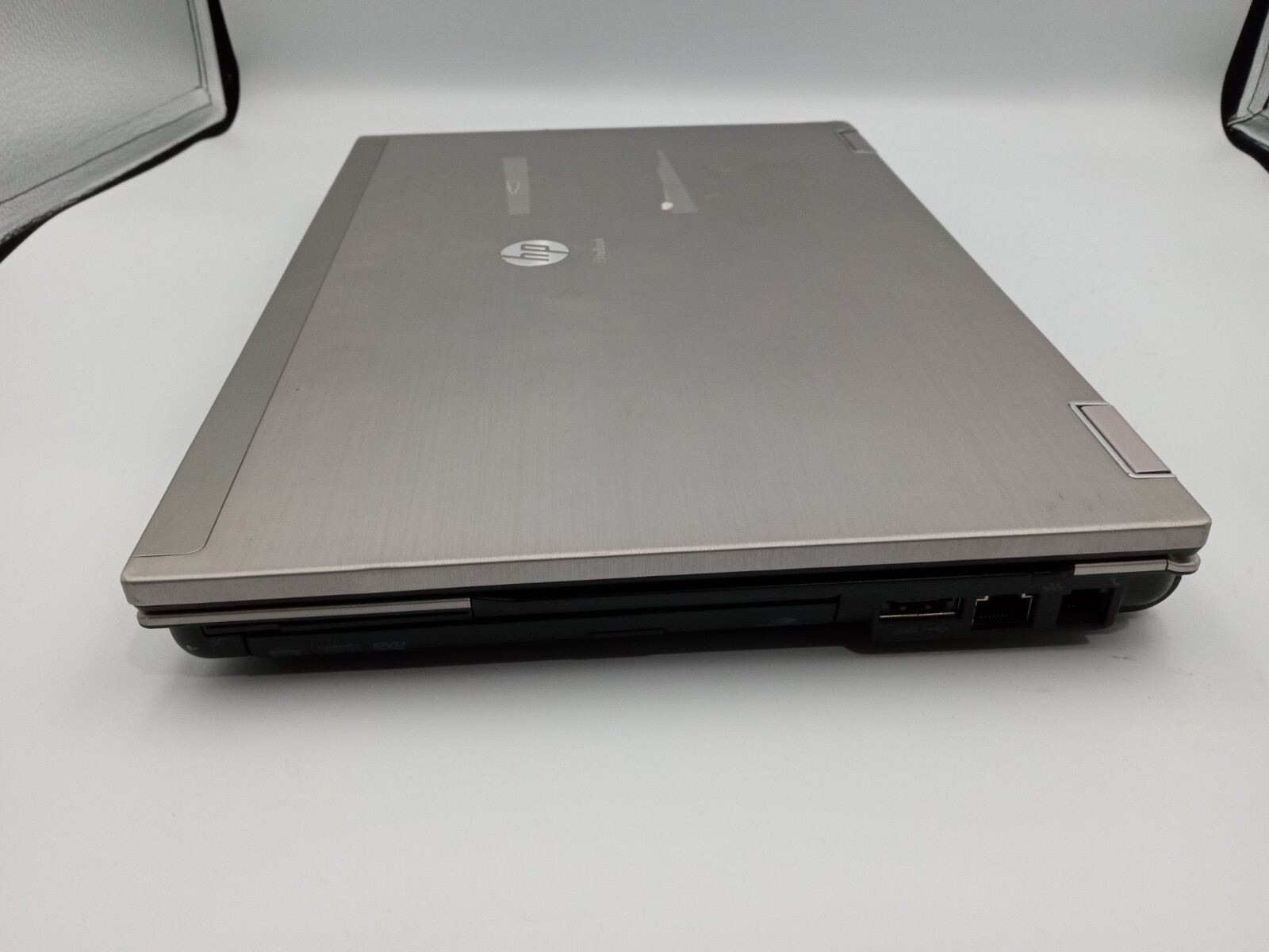 HP Elitebook 8440p 14″ Laptop Intel Core i5-520M 2GB RAM – PARTS – READ -RR