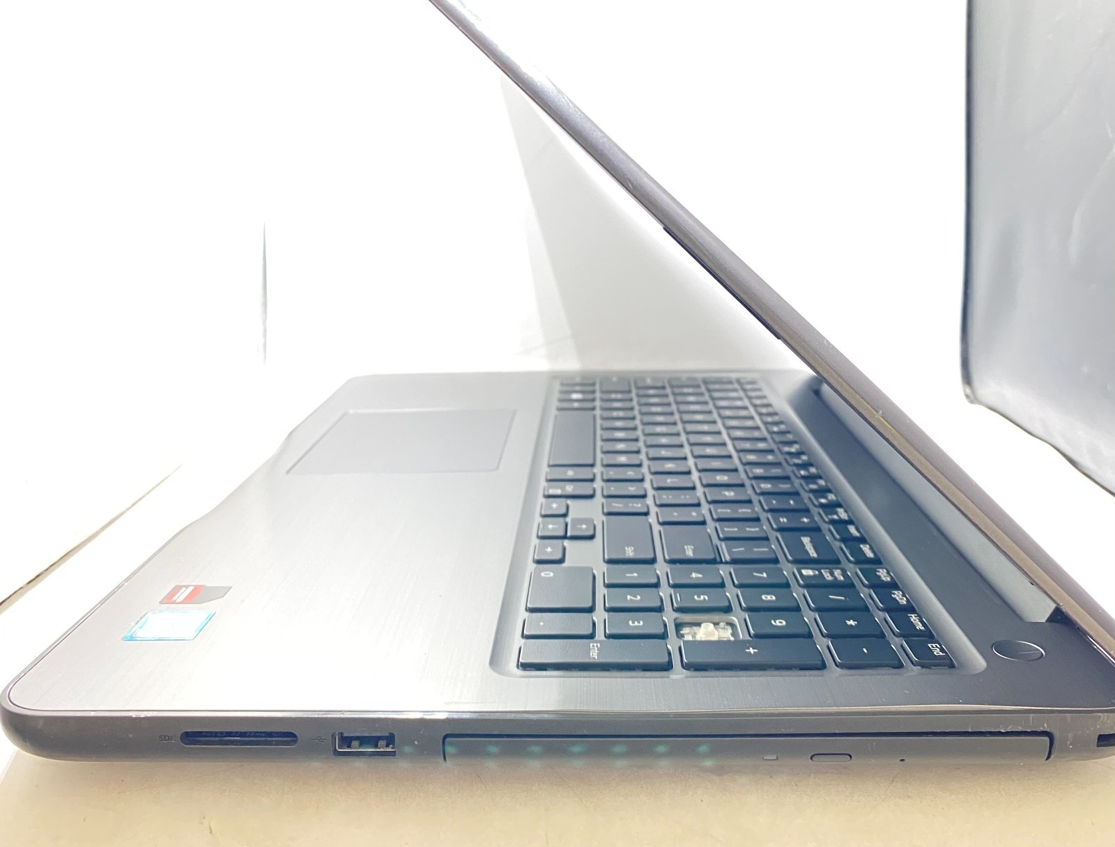 Dell Inspiron 15 5567 15.6″ Laptop Intel Core i7-7500U 16GB RAM 512GB SSD