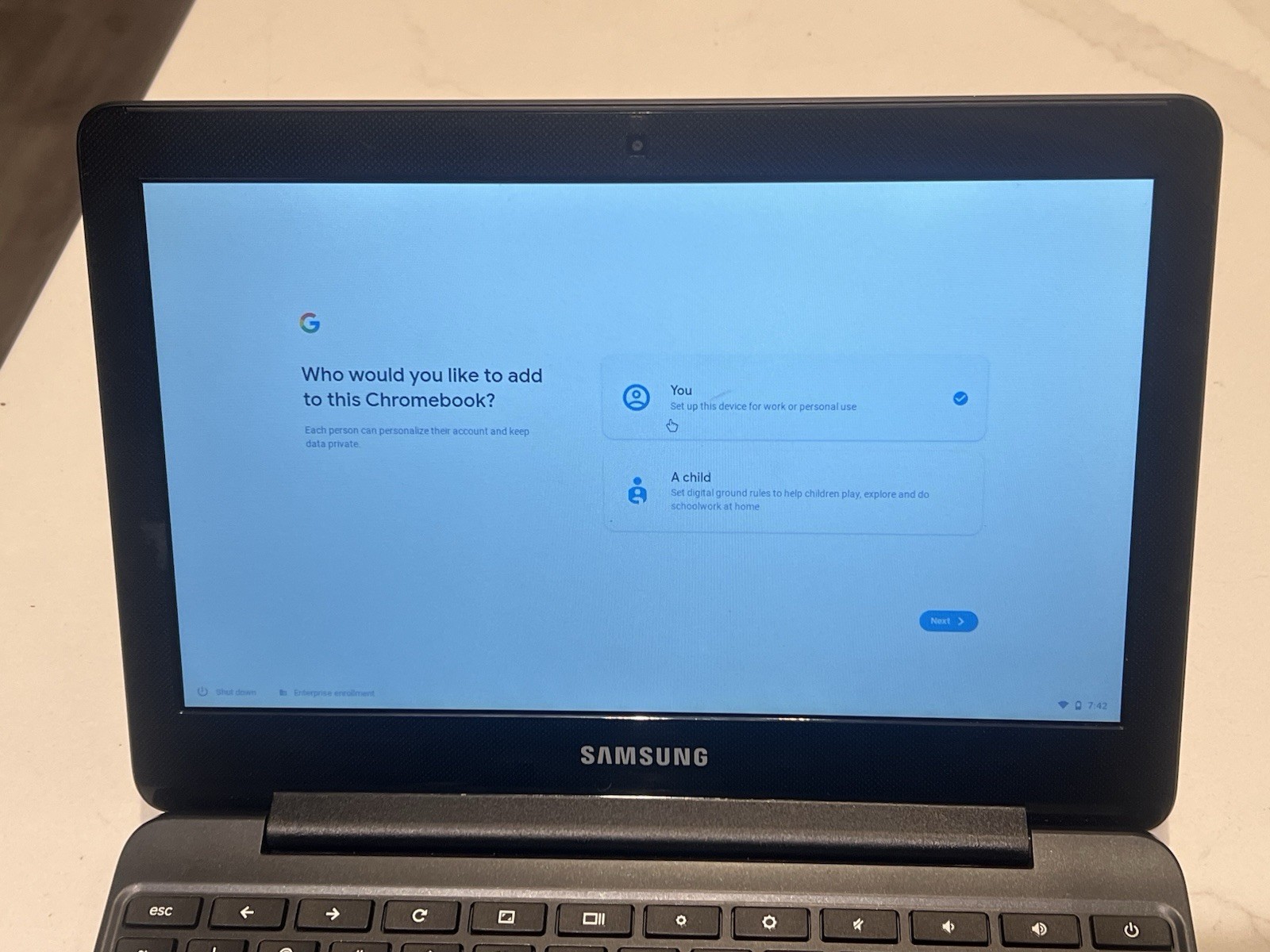 Samsung Chromebook 3 4GB Ram 16GB SSD 11.6-Inch Laptop – Black – XE500C13