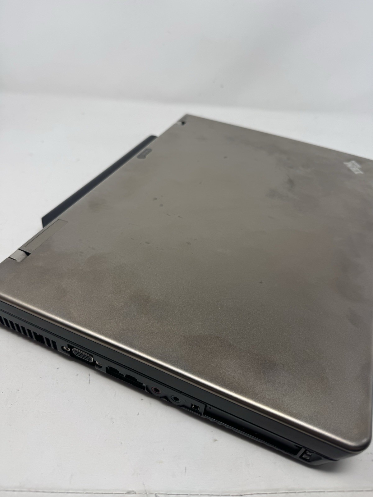 IBM ThinkPad Z60M Pentium M 2.0GHz 2GB RAM 80GB HDD XP Pro Radeon X600