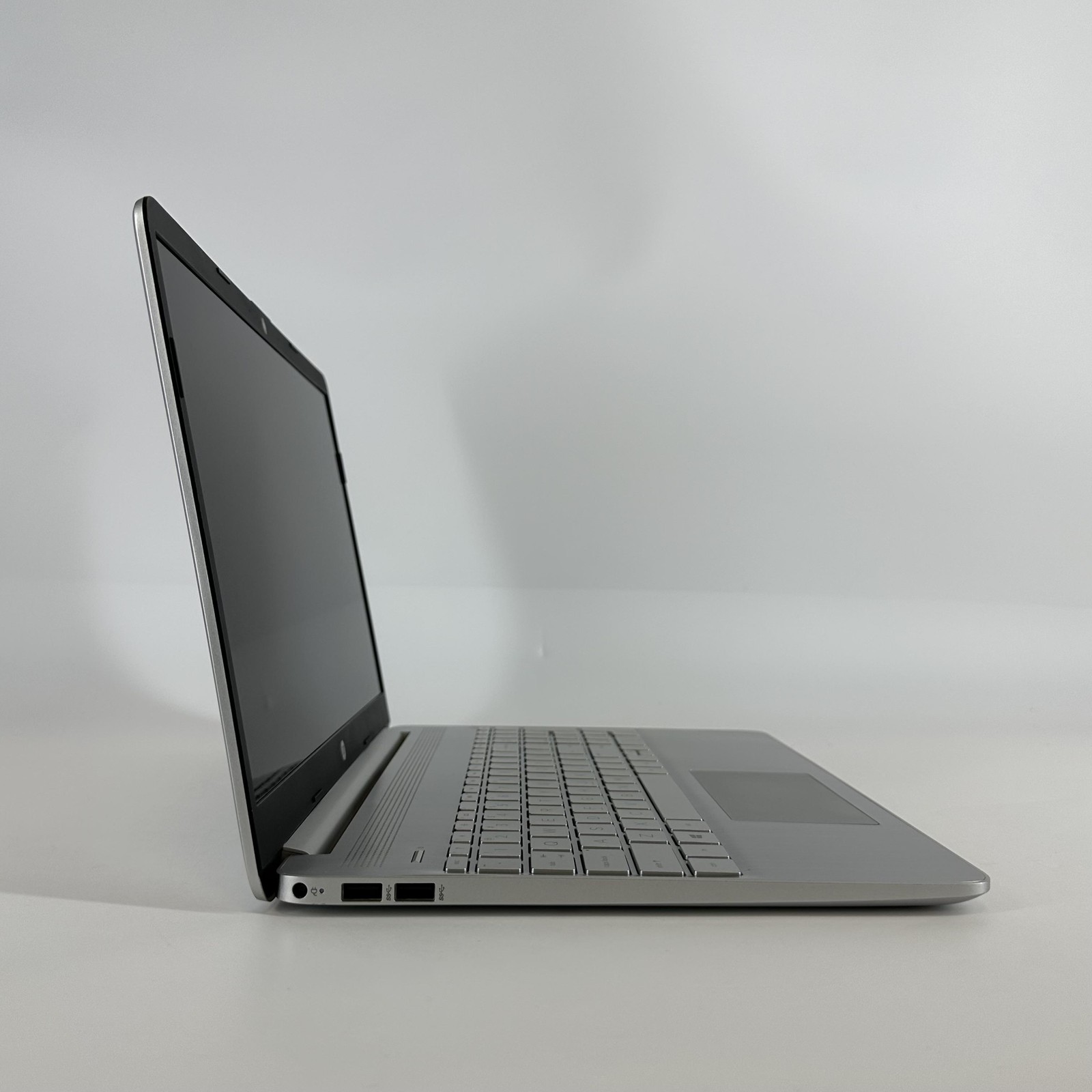 HP Notebook 15-dy1043dx Silver HD TOUCH i5-1035G1 1.00GHz 12GB 256GB Very Good