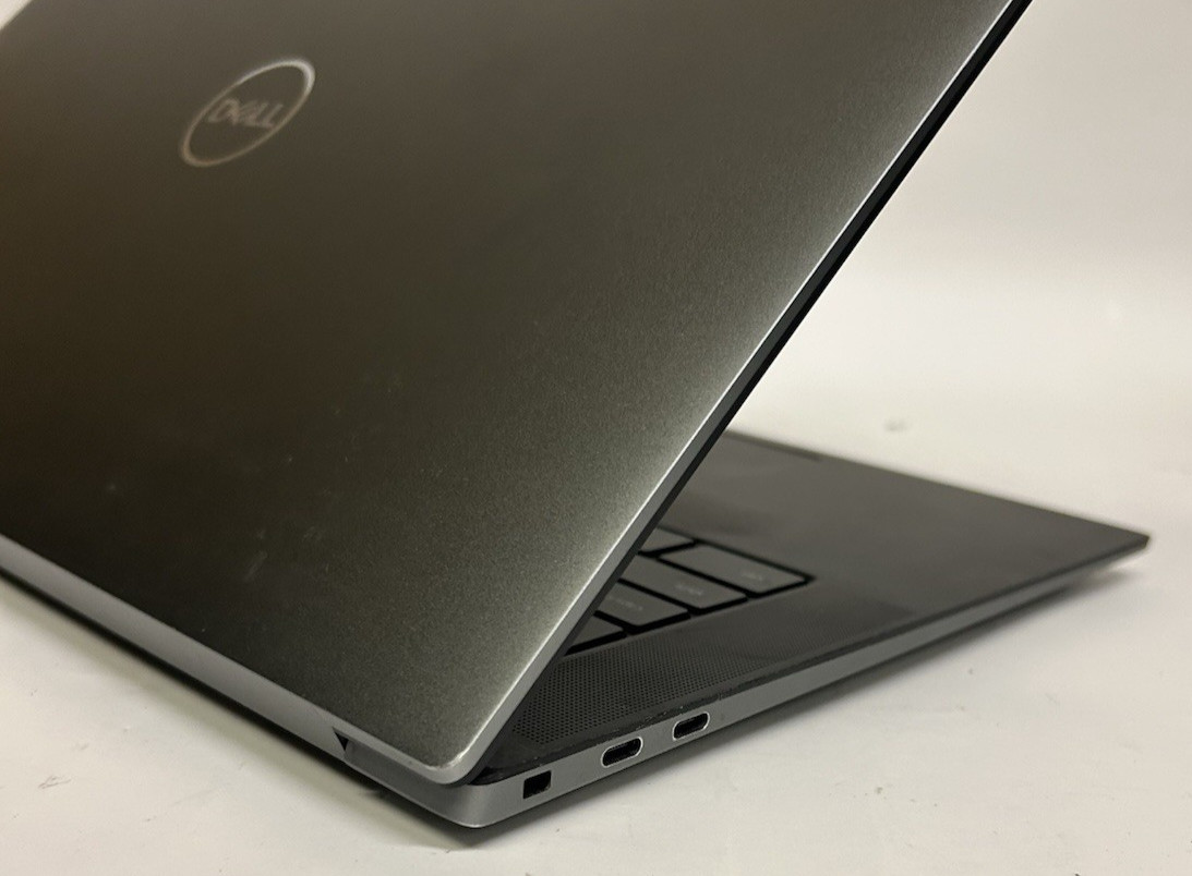 Dell Precision 5570 Touchscreen 4K i7-12700H -16GB – 512GB NVMe -RTX A1000 -W11P
