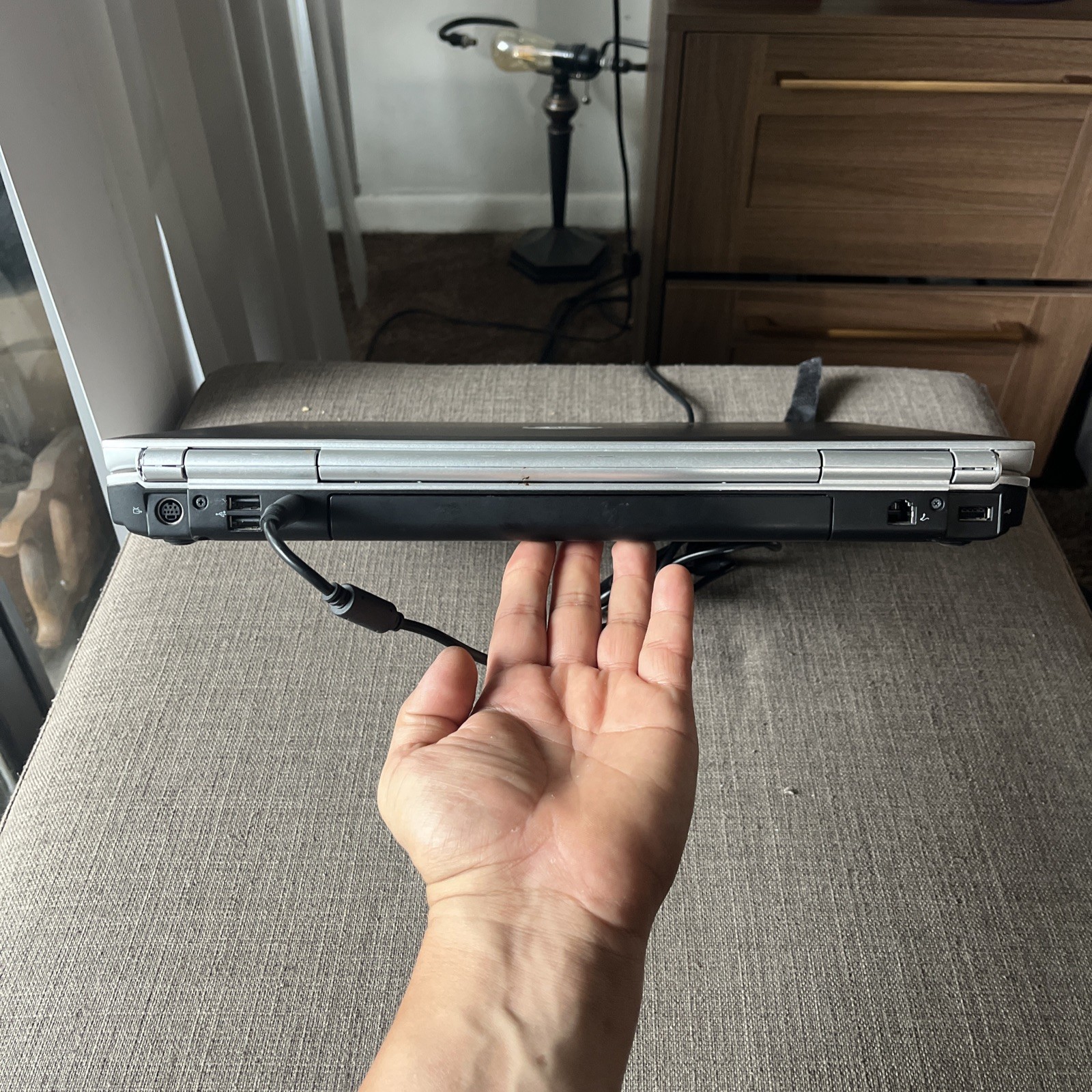 Dell Inspiron 1720 PP22X Intel Core 2 Duo 750MHz 1GB 17″ WXGA+ 1440×900 AS iS