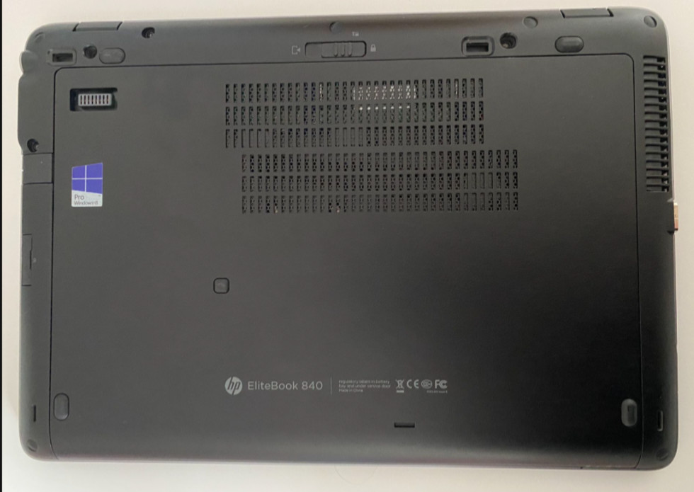 HP EliteBook 840 G3 14 in (256 GB SSD, Intel Core i5 6th Gen 2.40 GHz, 8 GB RAM)