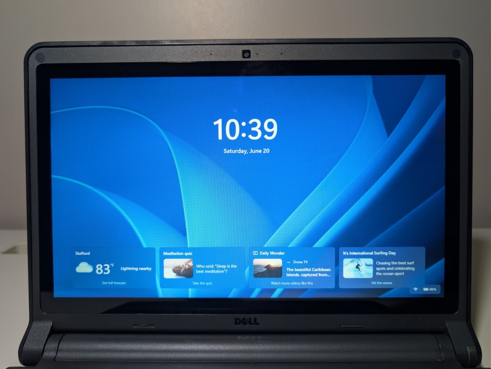 13″ Dell Latitude 3350 TouchScreen | i3 5th 8GB RAM 128GB SSD | Win 11 Pro