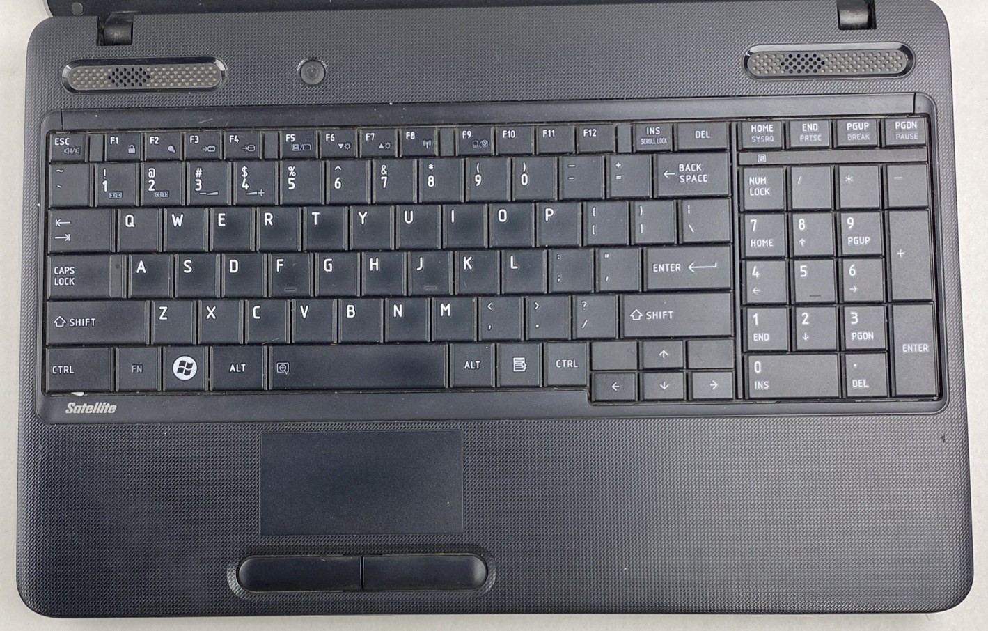Toshiba Satellite C650 Core i3-2310M 2.10GHz 4GB RAM 15.6″ No Battery/HDD/OS