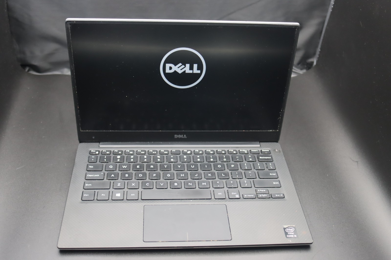 Dell XPS 13 9343, 13.3″ Intel Core i5-5200U, 4GB RAM, 128GB. Windows 10 Home