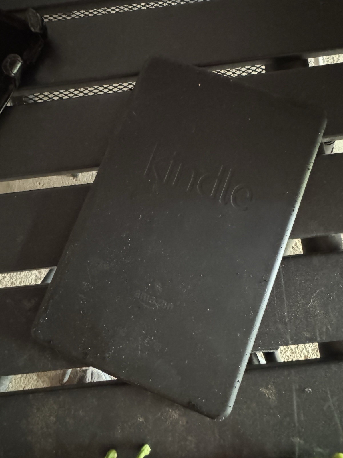 Kindle Fire Tablet 7” vibrant color display and hard case